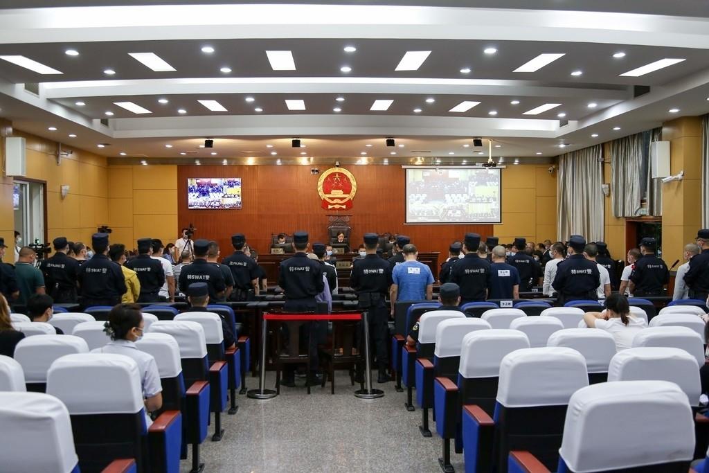 眉山涉黑家族覆灭记 妻子管账本，儿子当打手，以“尚义”之名行黑恶之实